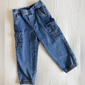 GAP toddler cargo pull on jeans 3T